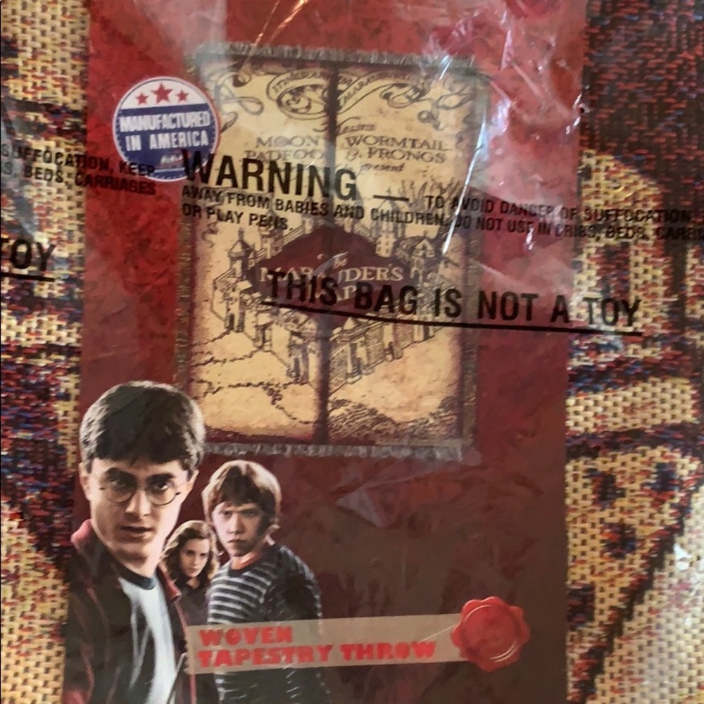 💥SALE! Harry Potter Woven Tapestry Throw